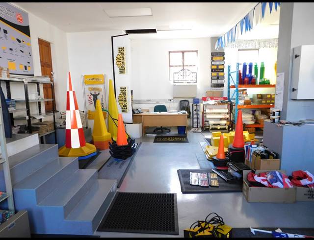 750M² OFFICE FOR SALE IN FERNDALE